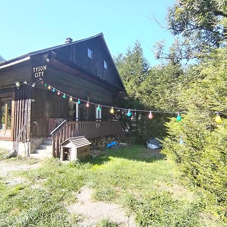 Chalet 8 Personnes + Grand Terrain Et Riviere Entremont Exterior foto