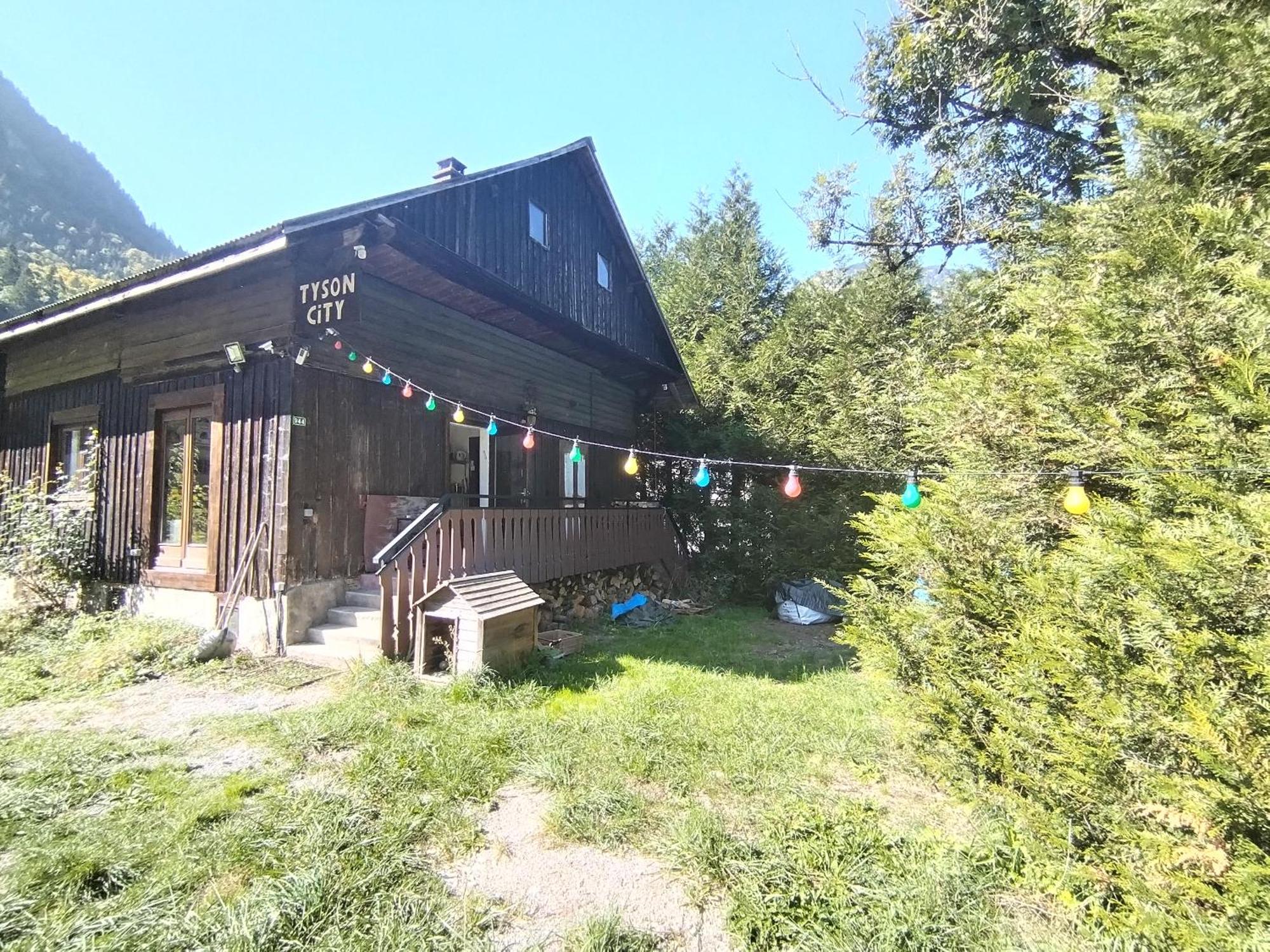 Chalet 8 Personnes + Grand Terrain Et Riviere Entremont Exterior foto