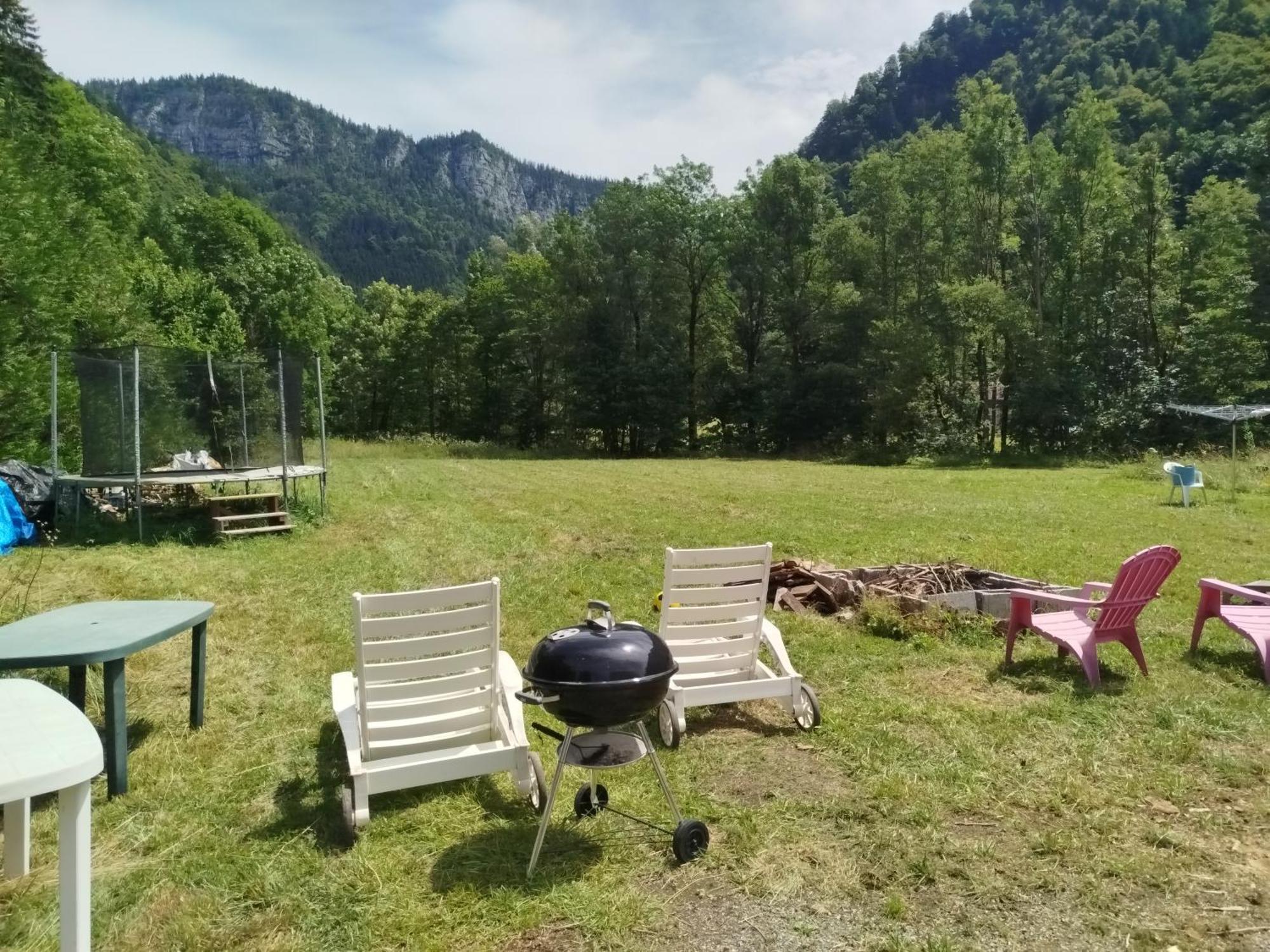 Chalet 8 Personnes + Grand Terrain Et Riviere Entremont Exterior foto